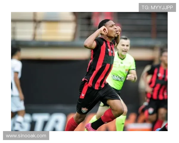 罗帅称埃斯特旺天赋佩德罗居中